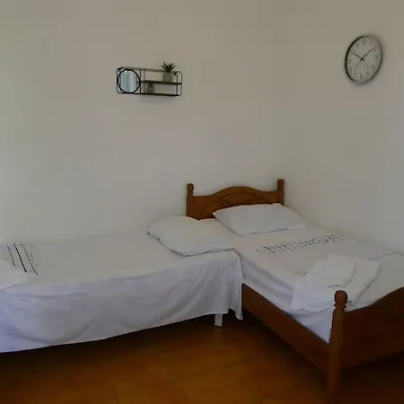 House - Bedroom For 5 People - 1st Floor - A