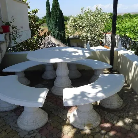 House - Bedroom For 5 People - 1st Floor - A