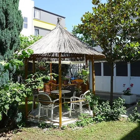 House - Bedroom For 5 People - 1st Floor - A Сasa de vacaciones *