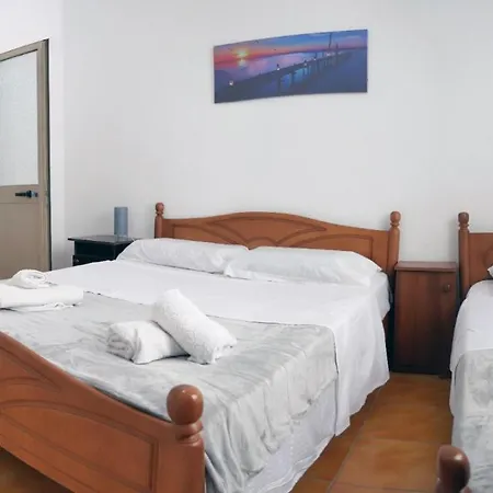 House - Bedroom For 5 People - 1st Floor - A * Velipojë